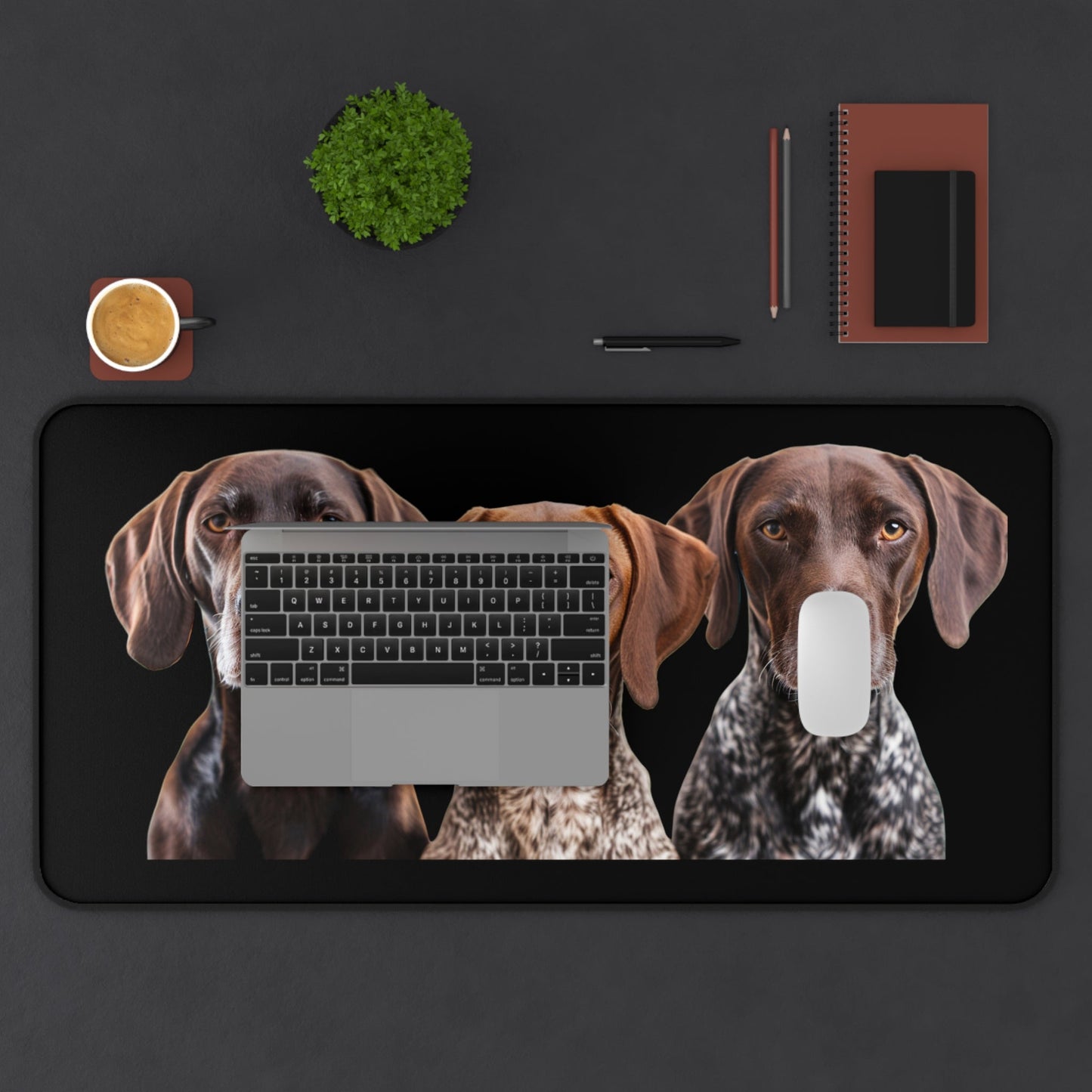 German Shorthaired Pointer GSP Dogs Desk Mat